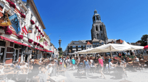 sfeerafbeelding van de Grote Markt in Bergen op Zoom
